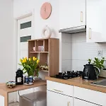 Appartement Pink Elephant 2x1br In Historic Tenement House 1 Km From Warschau