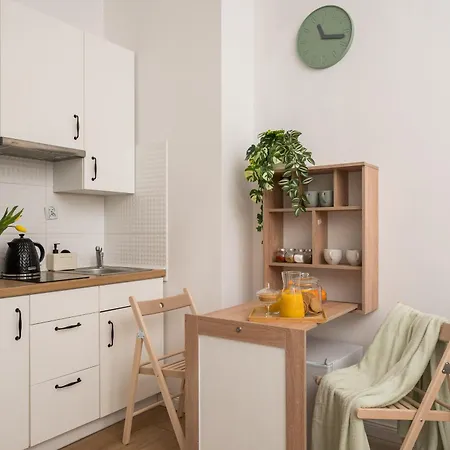 Pink Elephant 2x1br In Historic Tenement House 1 Km From 아파트 바르샤바