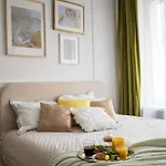 Apartment Pink Elephant 2x1br In Historic Tenement House 1 Km From Warsaw