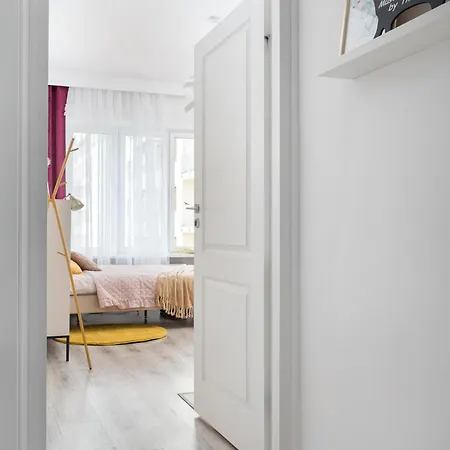 Pink Elephant 2x1br In Historic Tenement House 1 Km From * Βαρσοβία