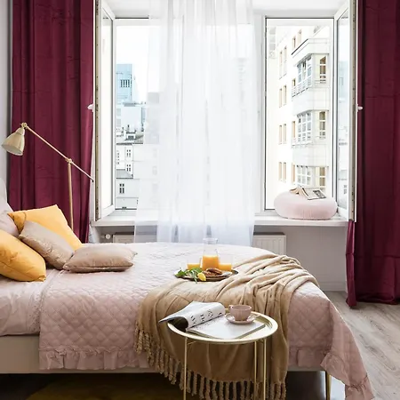 Pink Elephant 2x1br In Historic Tenement House 1 Km From Warszawa