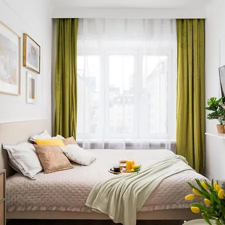 Pink Elephant 2x1br In Historic Tenement House 1 Km From *